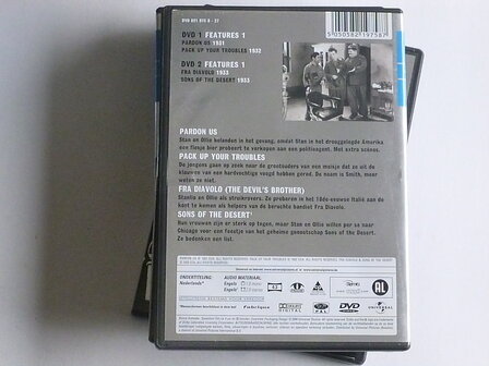 Laurel &amp; Hardy - Features 1,2,3 &amp; 4 / 1931-1940 (8 DVD)