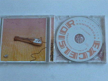 Molten City - El Pino and the Volunteers