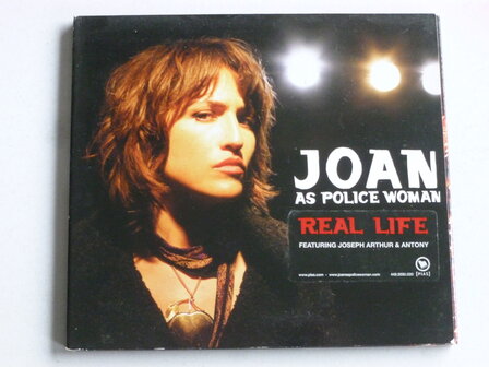 Joan as Police Woman - Real Life