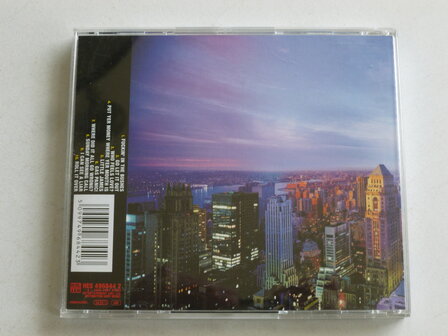 Oasis - Standing on the shoulder of giants