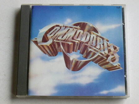 Commodores - Zoom