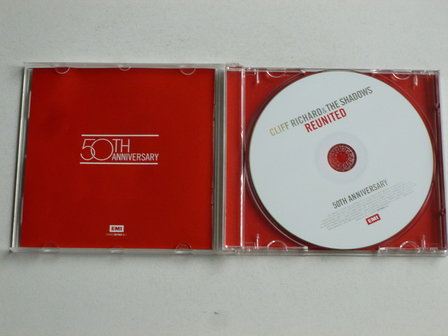 Cliff Richard &amp; The Shadows - Reunited