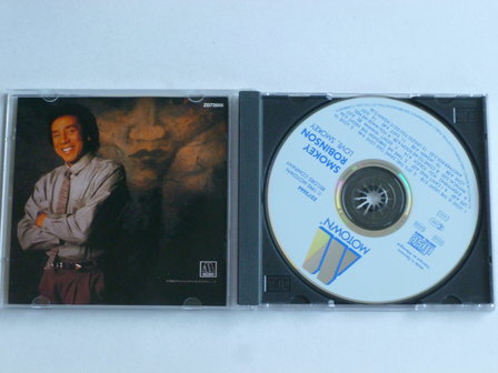Smokey Robinson - Love, Smokey