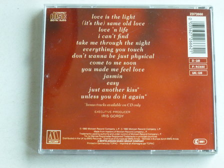 Smokey Robinson - Love, Smokey