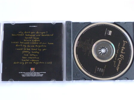 Sin&eacute;ad O&#039;Connor - am i not your girl?