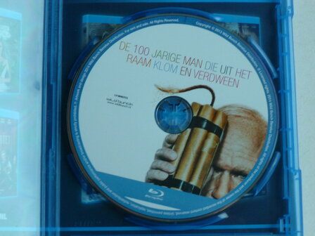 De 100 Jarige Man die uit het Raam klom en verdween (Blu-ray)