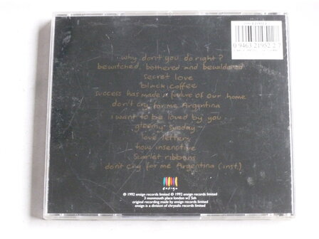 Sin&eacute;ad O&#039;Connor - am i not your girl?