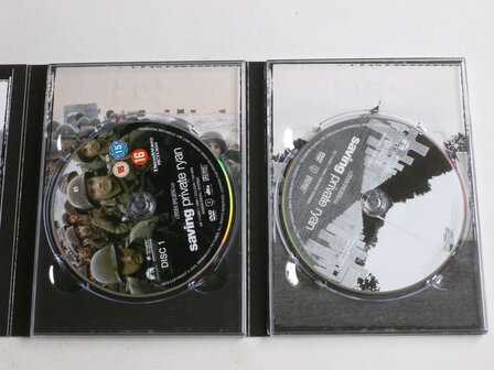 Saving Private Ryan - Tom Hanks, Steven Spielberg, Matt Damon (2 DVD)