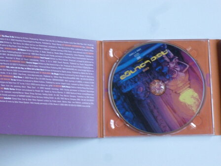 Asia Lounge - asian flavoured club tunes / 3rd floor (2 CD)