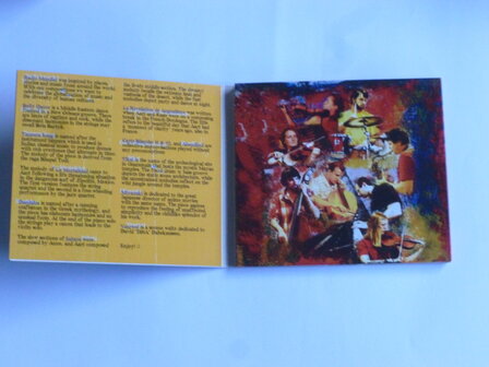 Radio Mundial - Crescent double quartet