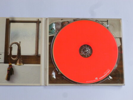 Layo &amp; Bushwacka! - Feels Closer (digipack)