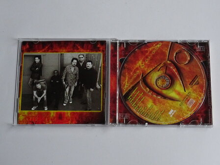 Toto - Falling in Between (slipcase)