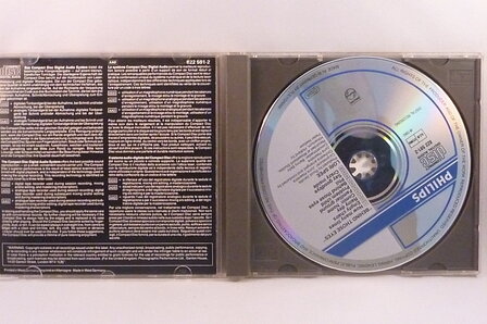 Lori Spee - Behind those eyes