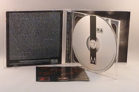 Maroon 5 - Limited Deluxe Edition