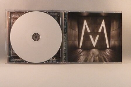 Maroon 5 - Limited Deluxe Edition