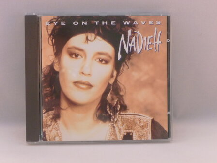 Nadieh - Eye on the waves