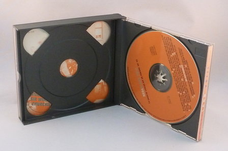 Nederland Vrij! - 28 liedjes uit de periode &#039;40-&#039;45 (2 CD)