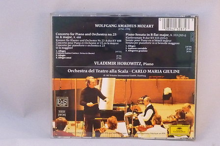 Horowitz plays Mozart