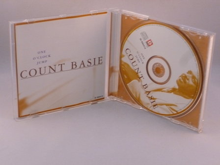 Count Basie - One O&#039; Clock Jump