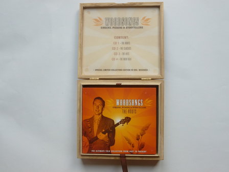 Woodsongs - Singers, Pickers &amp; Storytellers (4 CD)