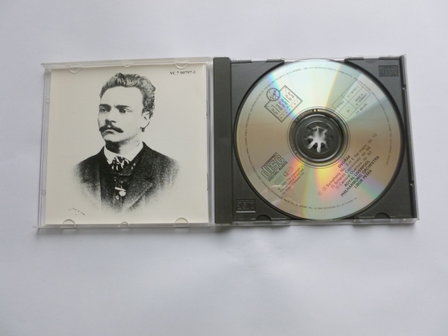 Dvorak - Symphony no 3 / Libor Pesek