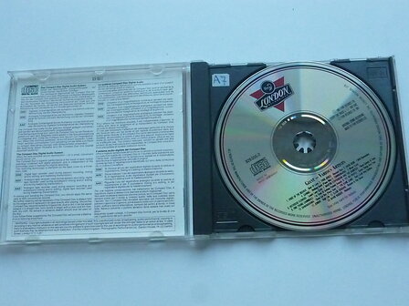 Giant - Various Artists