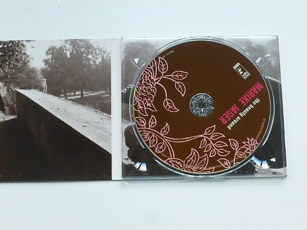 Marike Jager - The beauty around