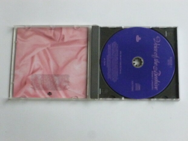 Voice of the Beehive - Honey Lingers