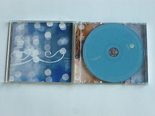 Cassandra Wilson - Glamoured