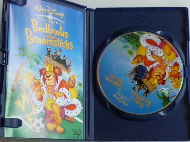 Heksen en Bezemstelen - Walt Disney (DVD)