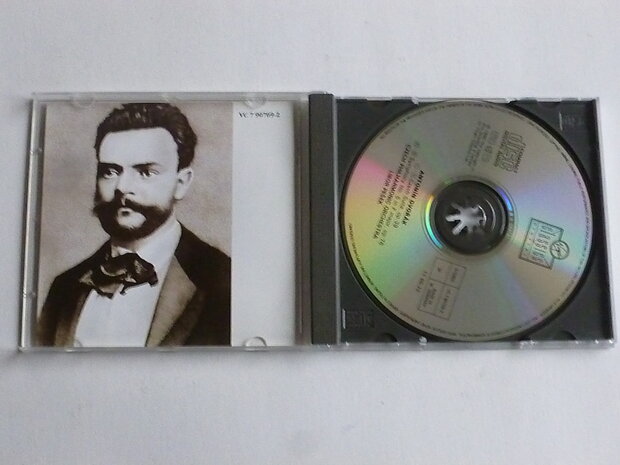 Dvorak - Symphony no 5 / Libor Pesek