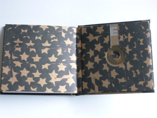 Radio Relyveld presents Music for Divas, Heroes and Piano-Lions