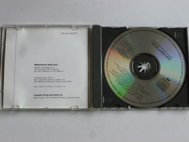 The Mills Brothers - Sweeter than Sugar