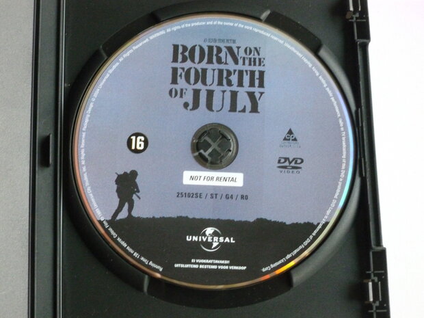 Born on the Fourth of July - Oliver Stone, Tom Cruise (DVD)
