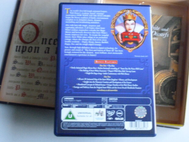 Snow White and the Seven Dwarfs (2 DVD Collector's Edition + boek)