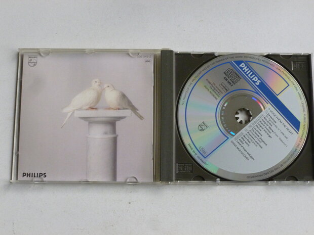 Nana Mouskouri - A Voice from the Heart