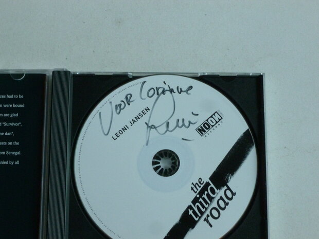 Leoni Jansen - The Third Road (gesigneerd 2)