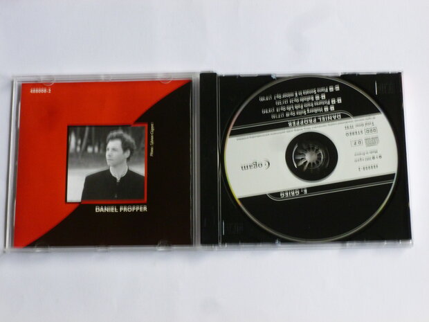 Grieg - Piano Sonata, Holberg Suite / Daniel Propper