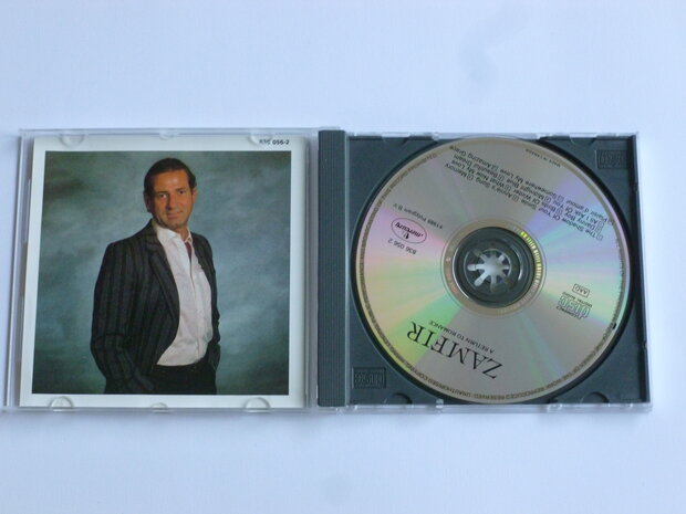 George Zamfir - A Return to Romance