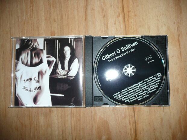 	 Gilbert O 'Sullivan - Every song has it's play