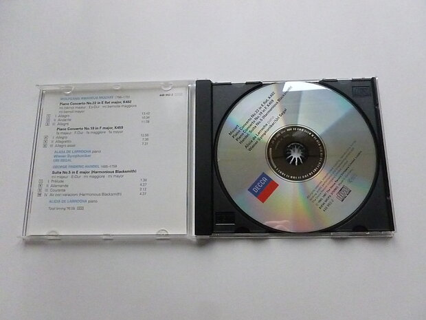 Mozart pianoconcerto 22 / Handel suite 5 - Alicia de Larrocha