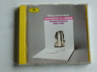 Mozart - Klaviermusik zu 4 Händen / C. Eschenbach, Justus Frantz